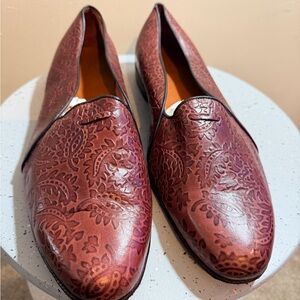 Elegant Italian Brown/Red Loafers for Men Size 11
